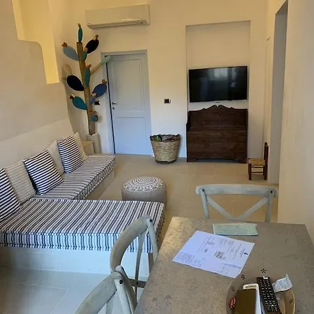 Wonderful In The Heart Of Otranto. Daire Otranto
